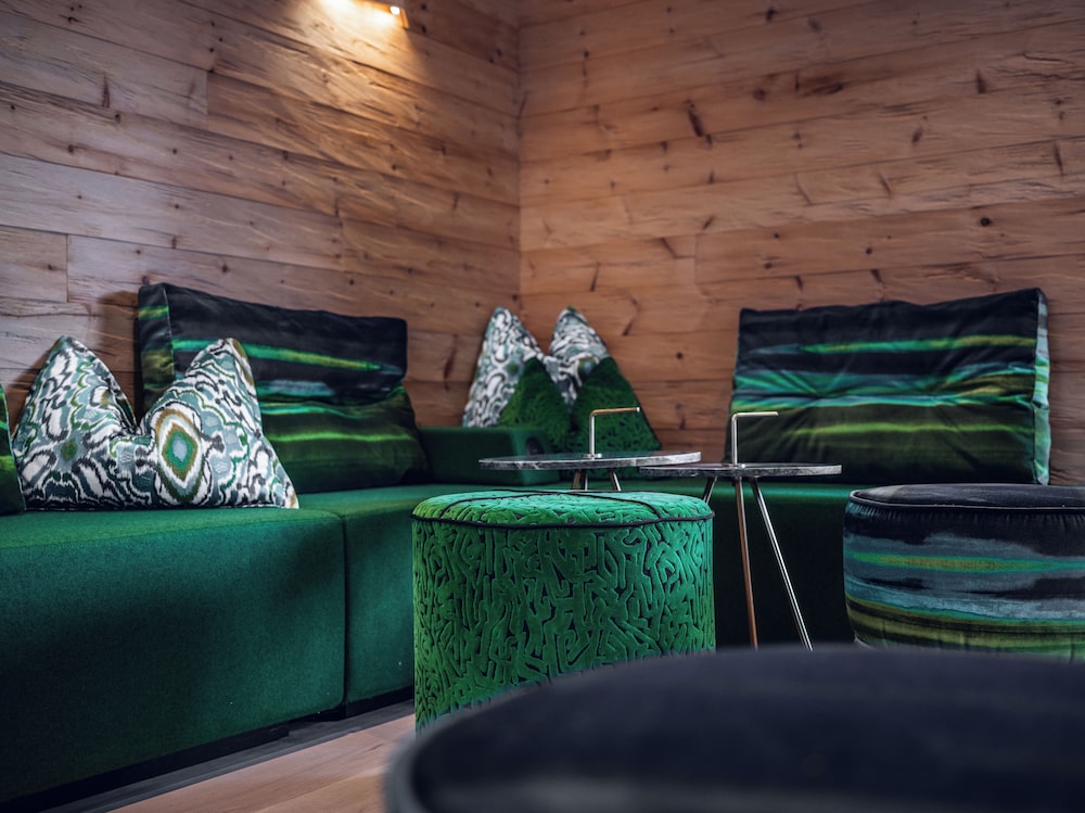 Loom Hotel