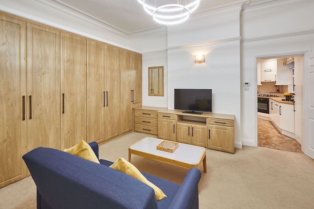 Host Stay Thamesview