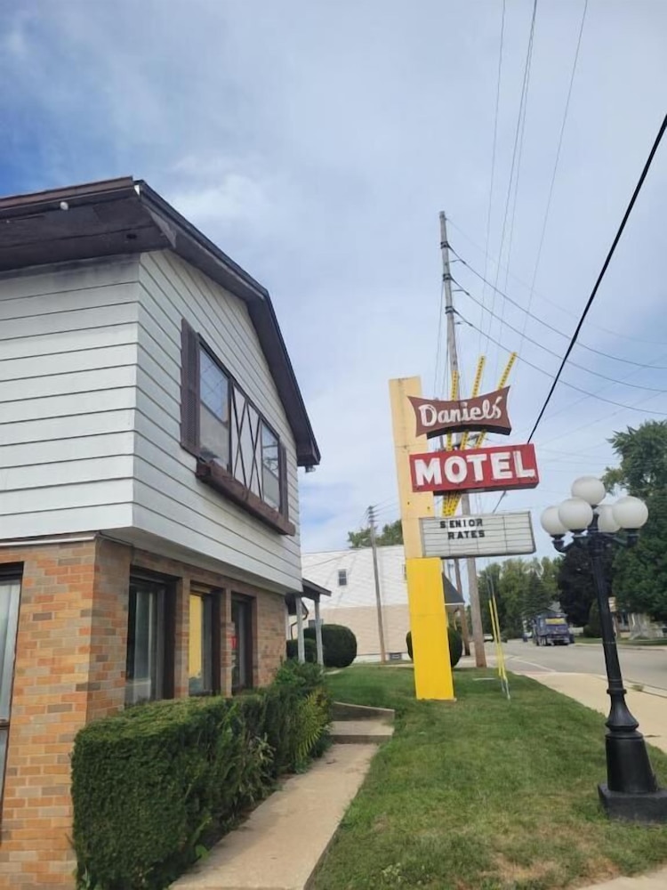 Daniel's Motel