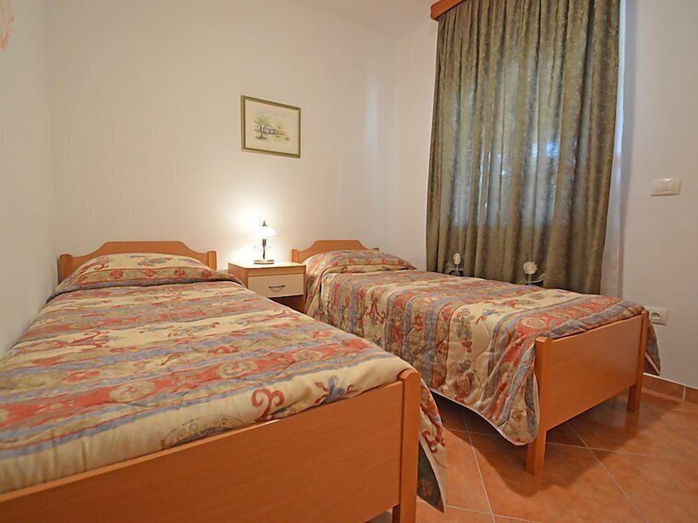 Apartment 1770