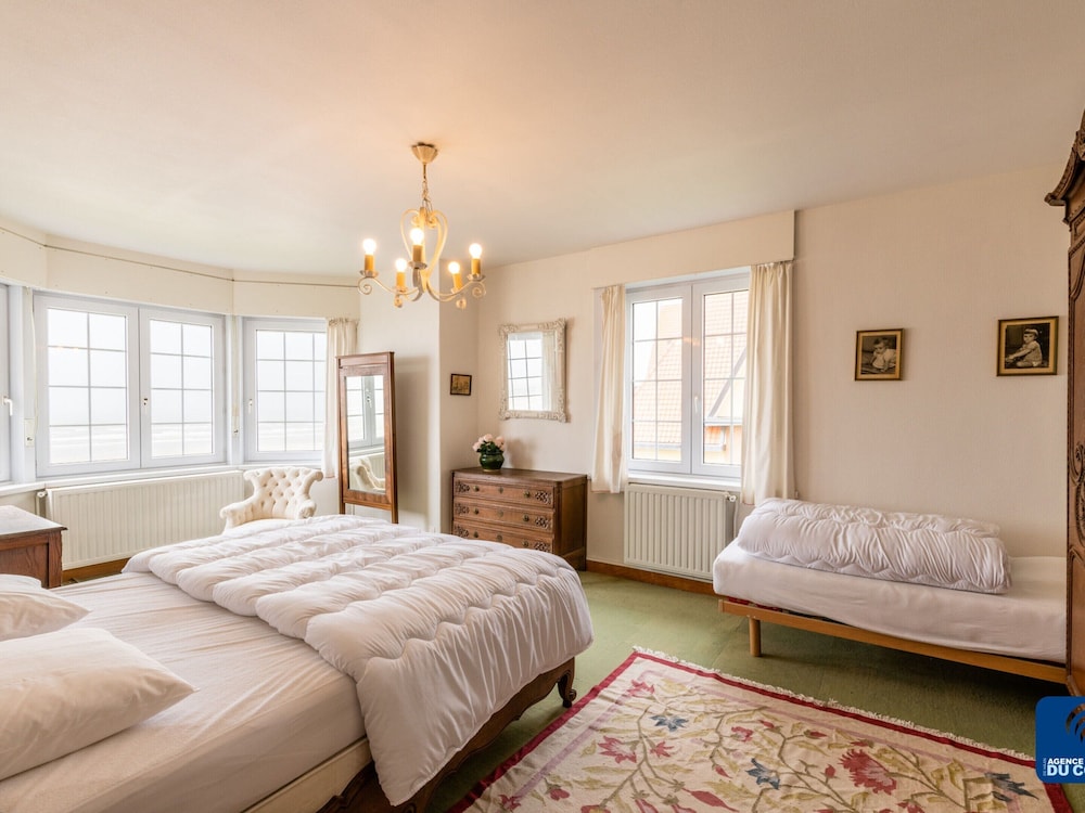 Beautiful Normandy Villa in an Exclusive Location