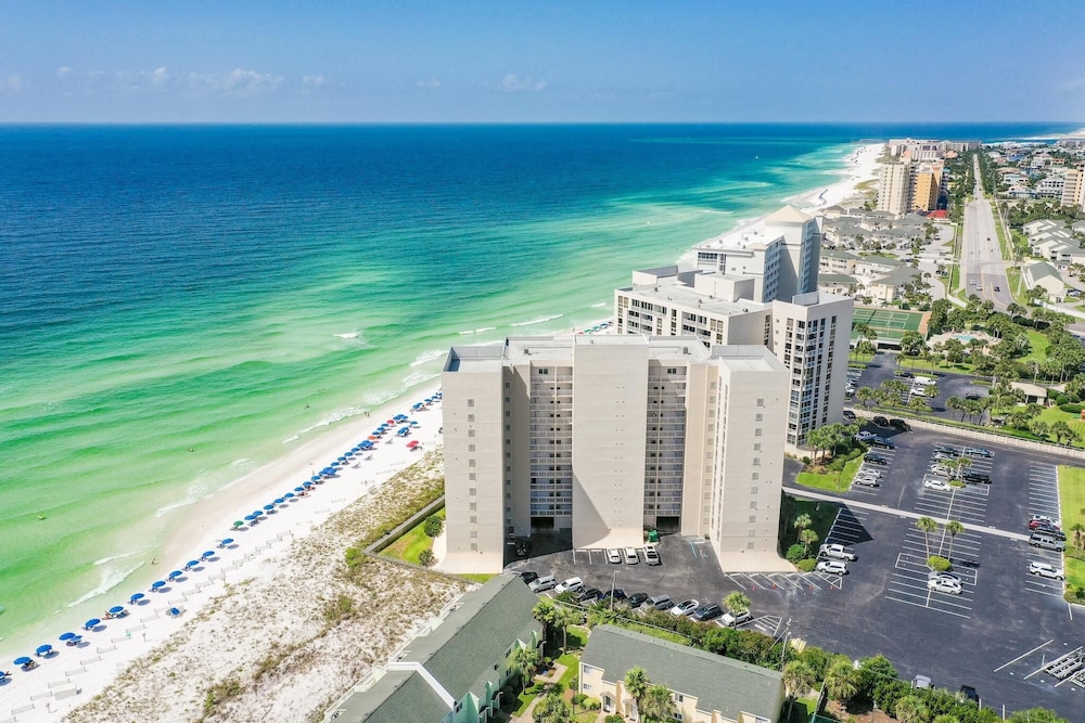 Shoreline Towers 3033