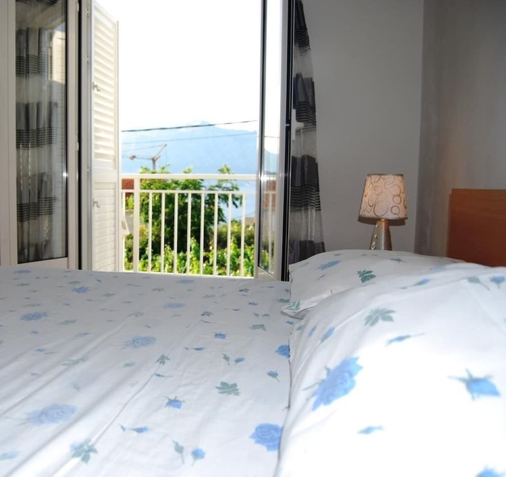 Krila - Cozy and Seaview - A1 view 2