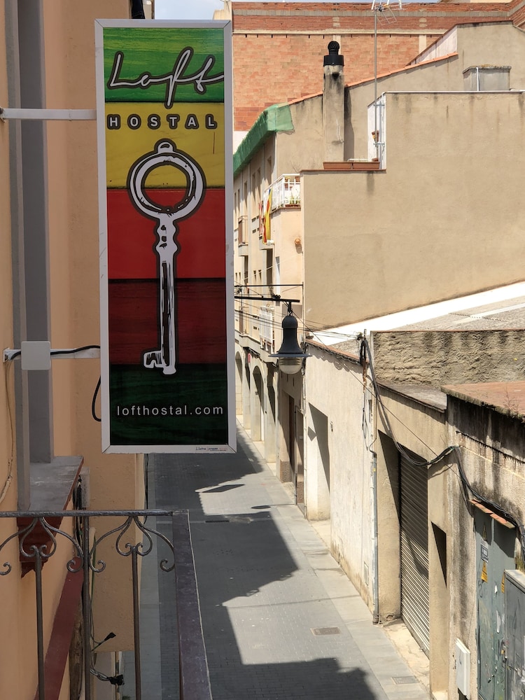 LOFT HOSTAL Group 130