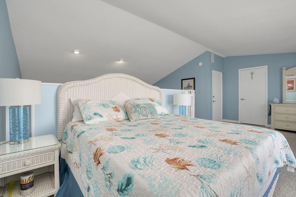 Crab Cove On The Bay 407 3 Bedroom Condo
