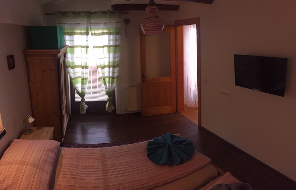 Photo 38