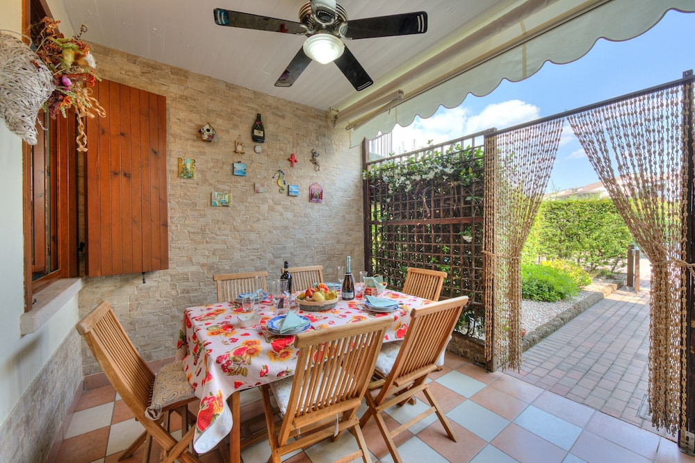 Balcony & Terrace