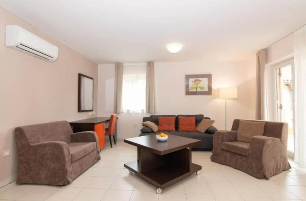 Marina Portorož Family Friendly Apartment 3