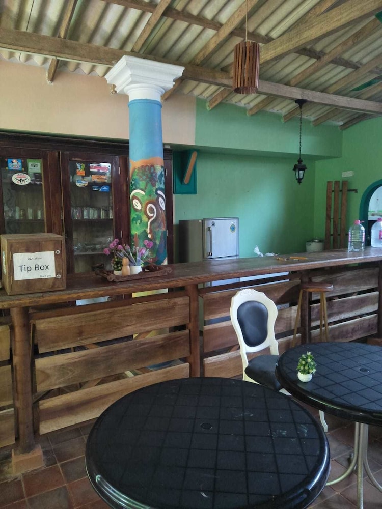 Lala land guest house and camping site