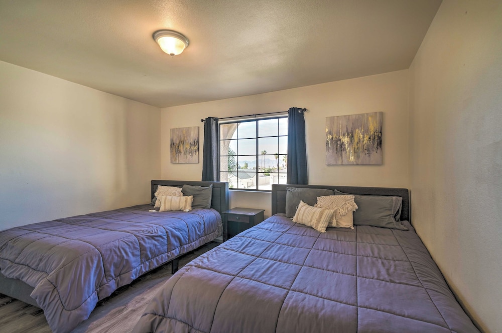 Putting Green & Pool Table: Lake Havasu City Gem!