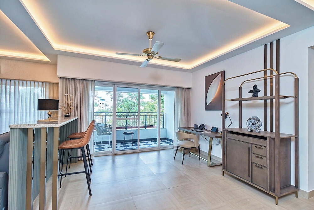 GoSavvy Executive Residences - Three Bedroom