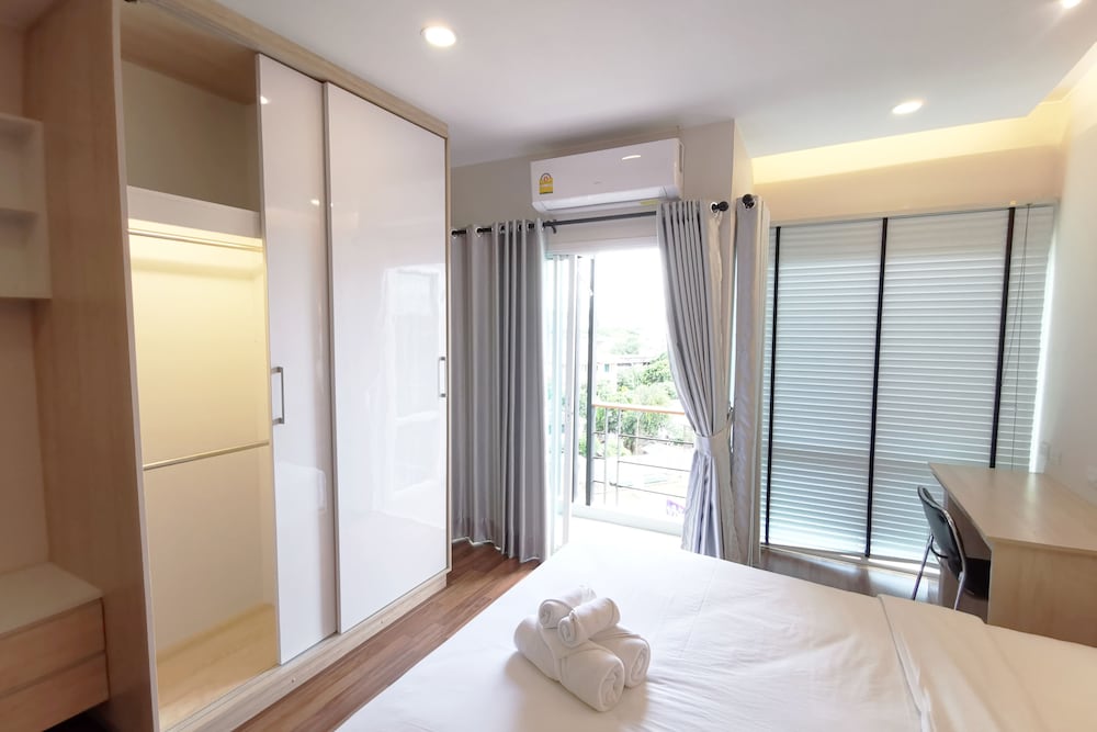 Homerent at Mountain Central Festival view 4