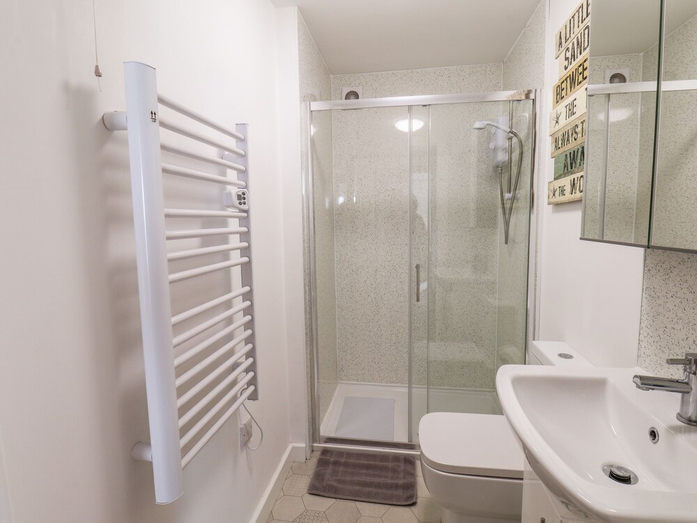 7 Seaview @ Bridlington Bay