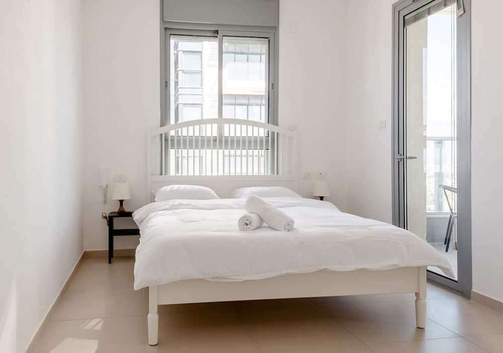 O-O Group -Luxury 3BR APT See View Tower view 3