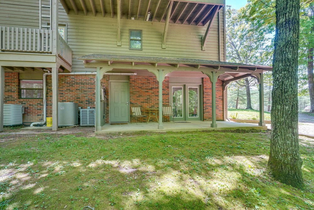 Peaceful Apt in Crossville ~ 8 Mi to Golf Courses! view 3