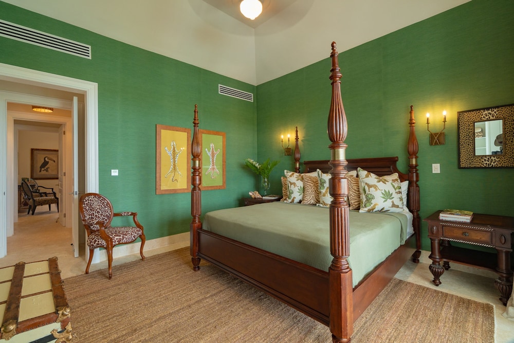Lake Villa With Pool Table Tennis and Billiard