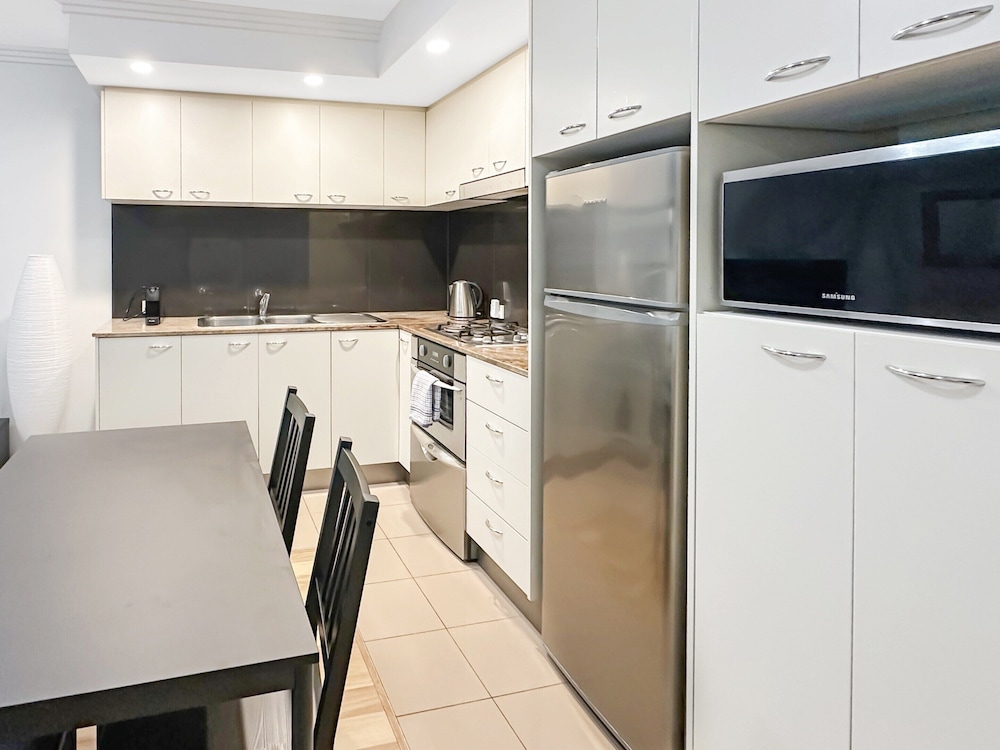 2-bed City Apartment With Gym