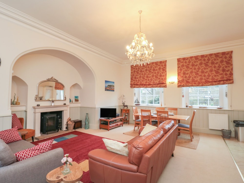 Apartment 1 Sneaton Hall view 4