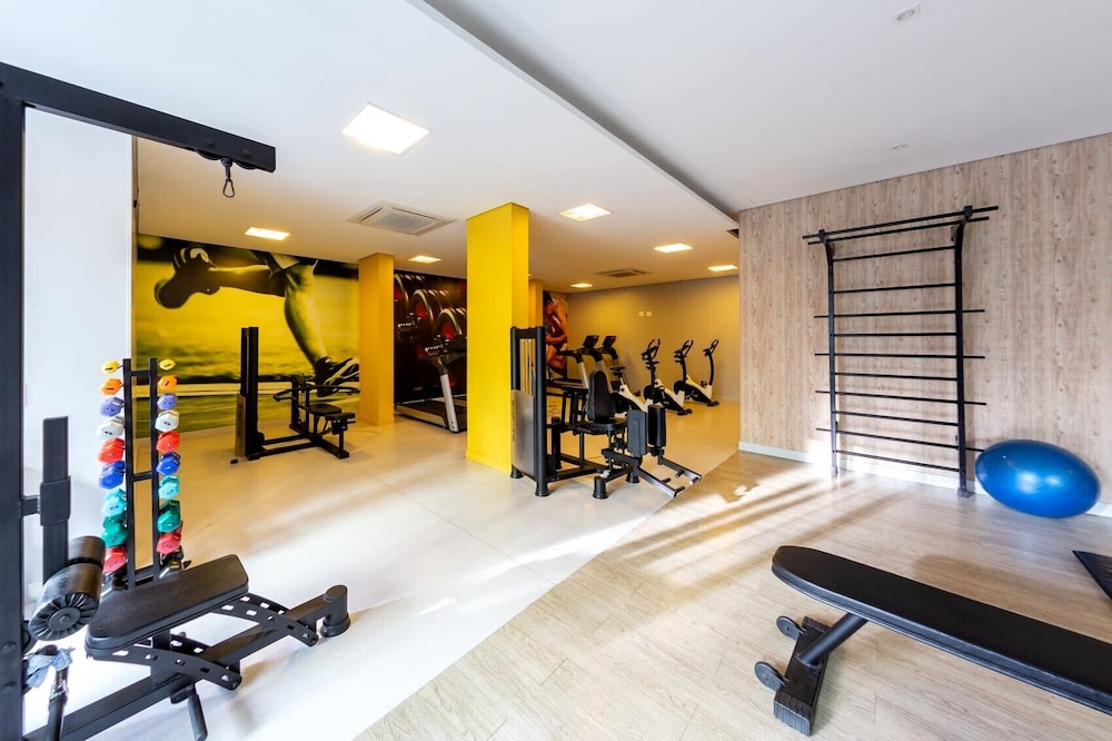 Moderno com AC piscina e academia