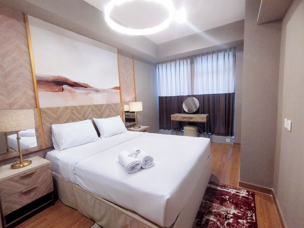 Strategic 2Br At Grand Sungkono Lagoon Apartment