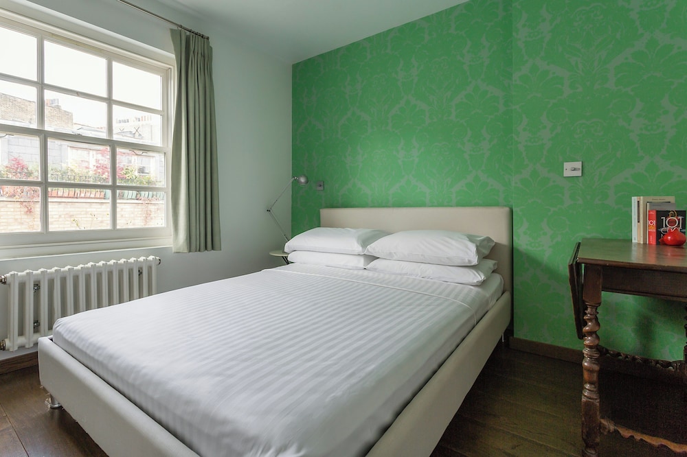 Rutland Mews South by Onefinestay