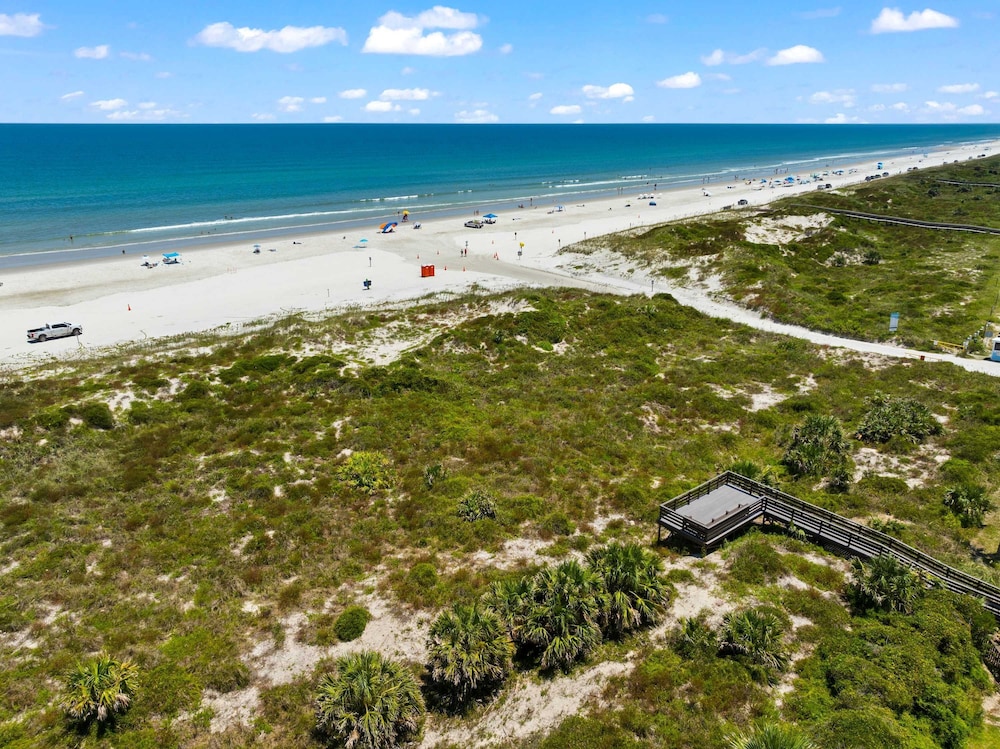 Direct Ocean View Steps to Beach Modern Updates