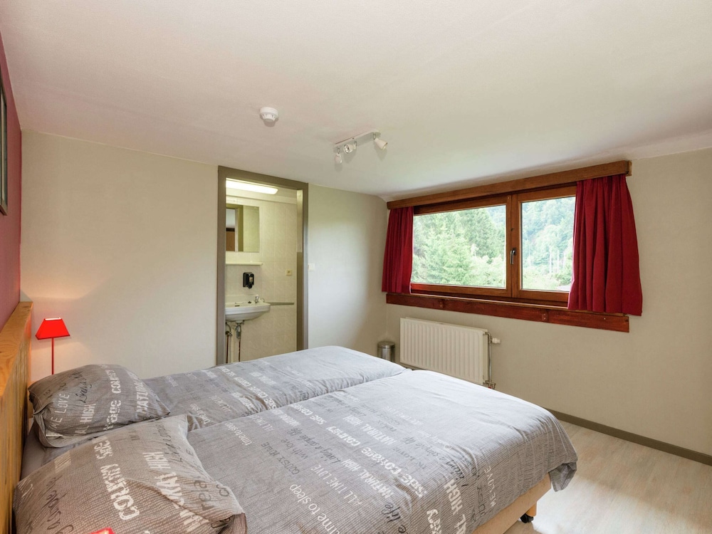 Large Group House with Welness Equipment & Swimming Pool near Malmédy view 2