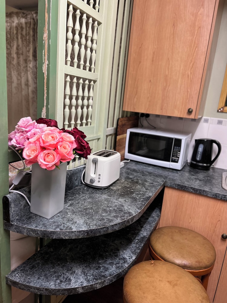 XYL guests house