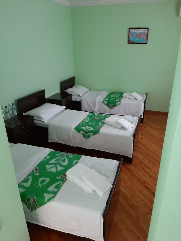Green House Hotel - Hostel