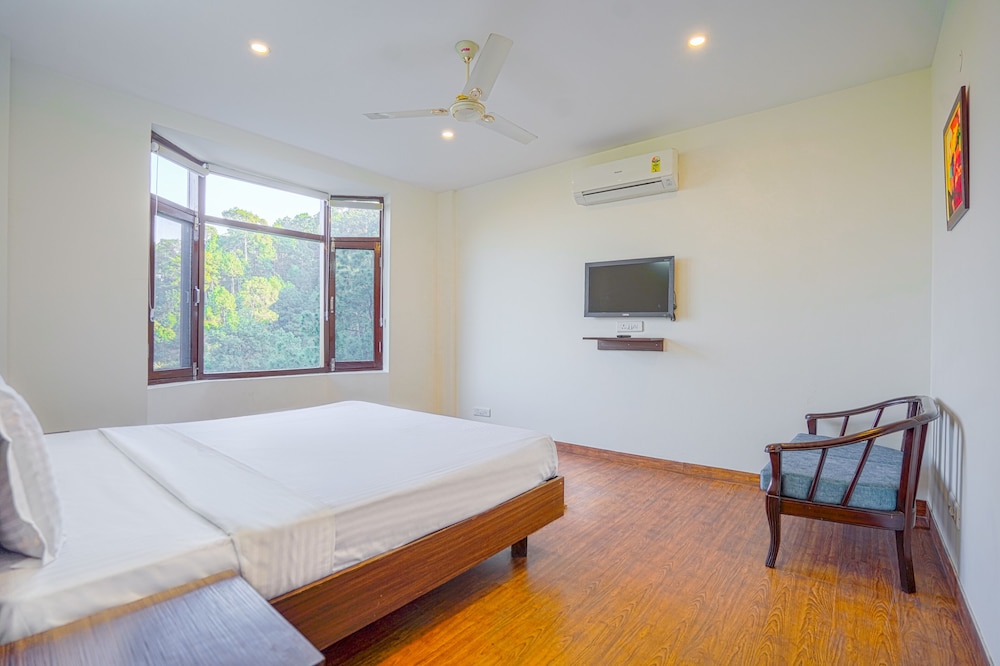 Kia Kasauli Chalet 3 BHK by Dumnu Homes view 3