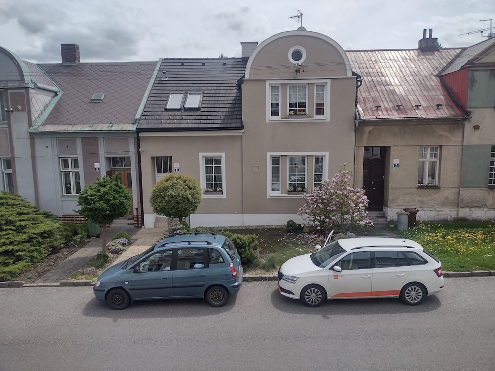 Photo 51