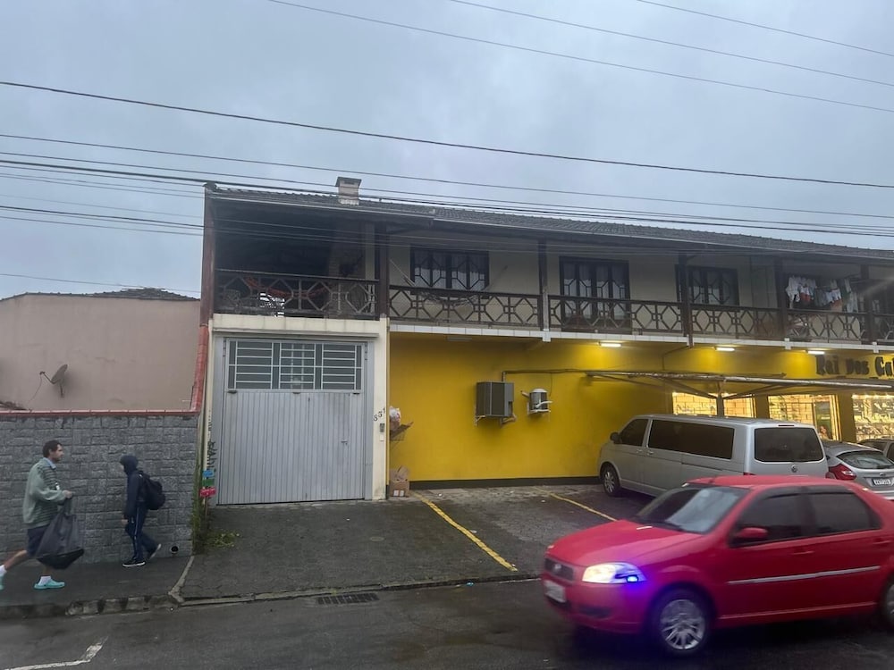 SOBRADO NO CORAÇÃO DO COSTA E SILVA