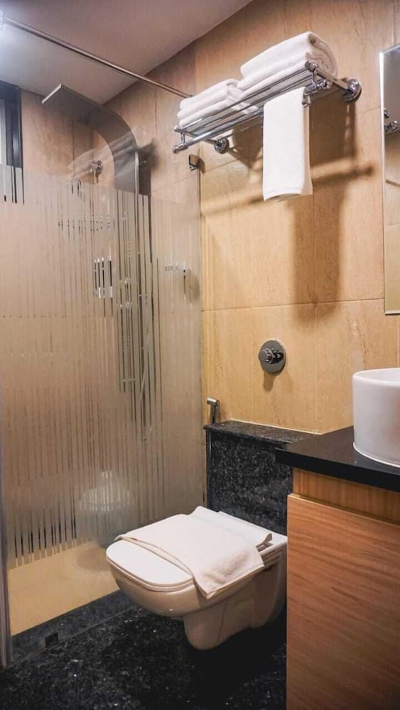 Santrina Hotels