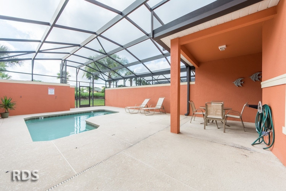 Paradise Palms Resort Orlando
