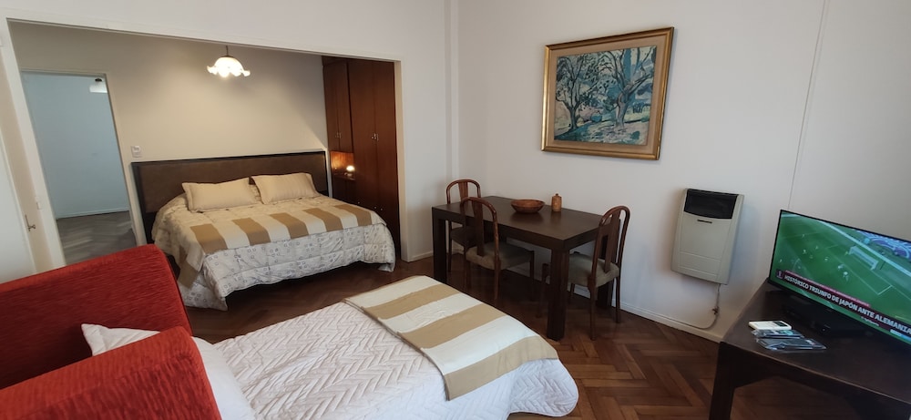 Spacious Studio Near Obelisk Comfort and Style
