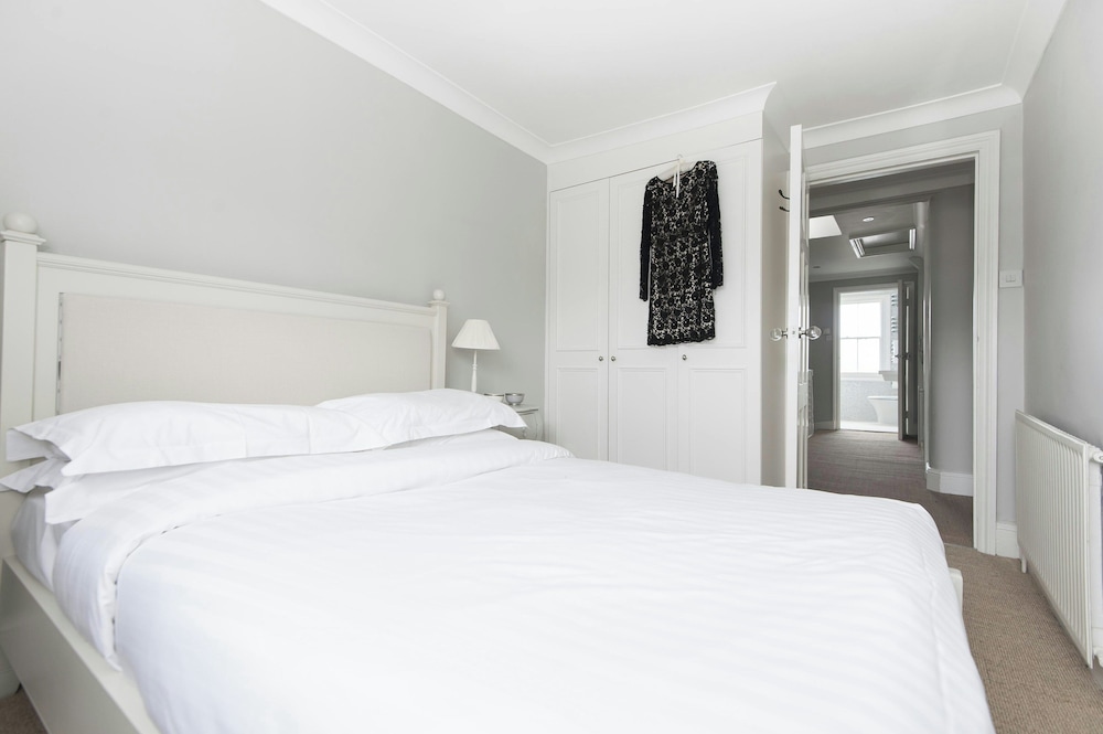 Cranley Place III by Onefinestay