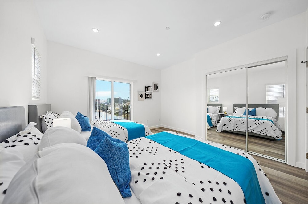 Cozy Bedroom Los Angeles