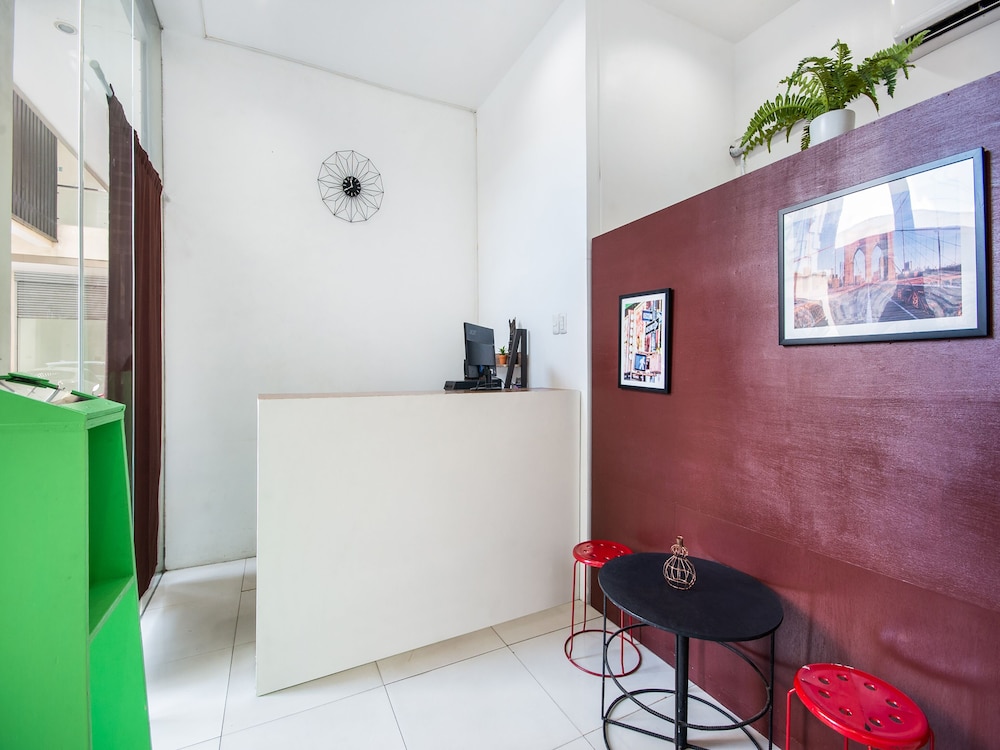 Cebu Vacations - OYO 443 Maria Cristina Arcade Suites - Property Image 19