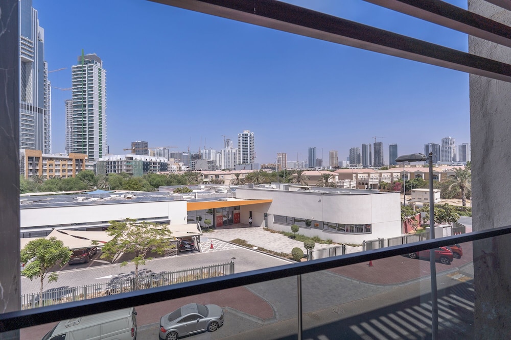 New Listing | Stylish Studio | Modern Comforts