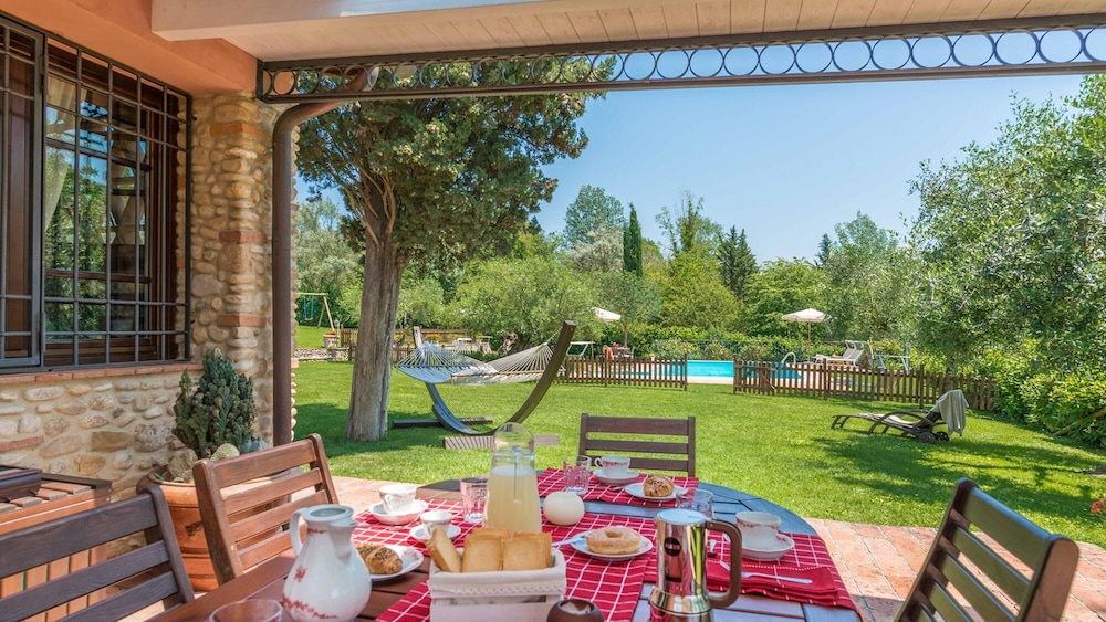 Photo 44