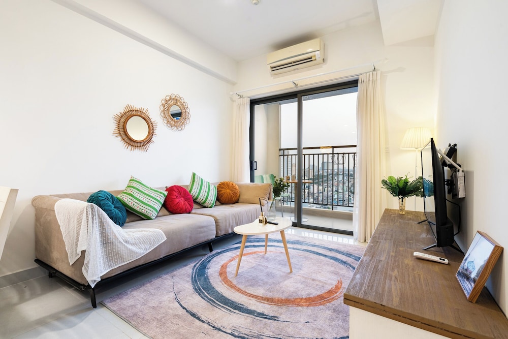 SOHO Premier Residence