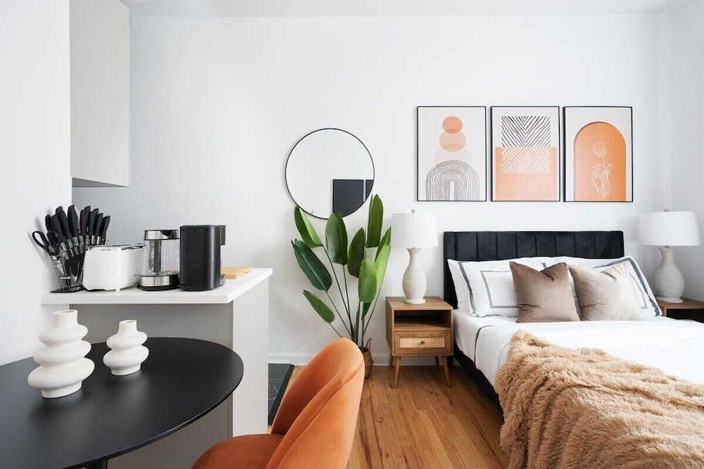 317 UES Apartments