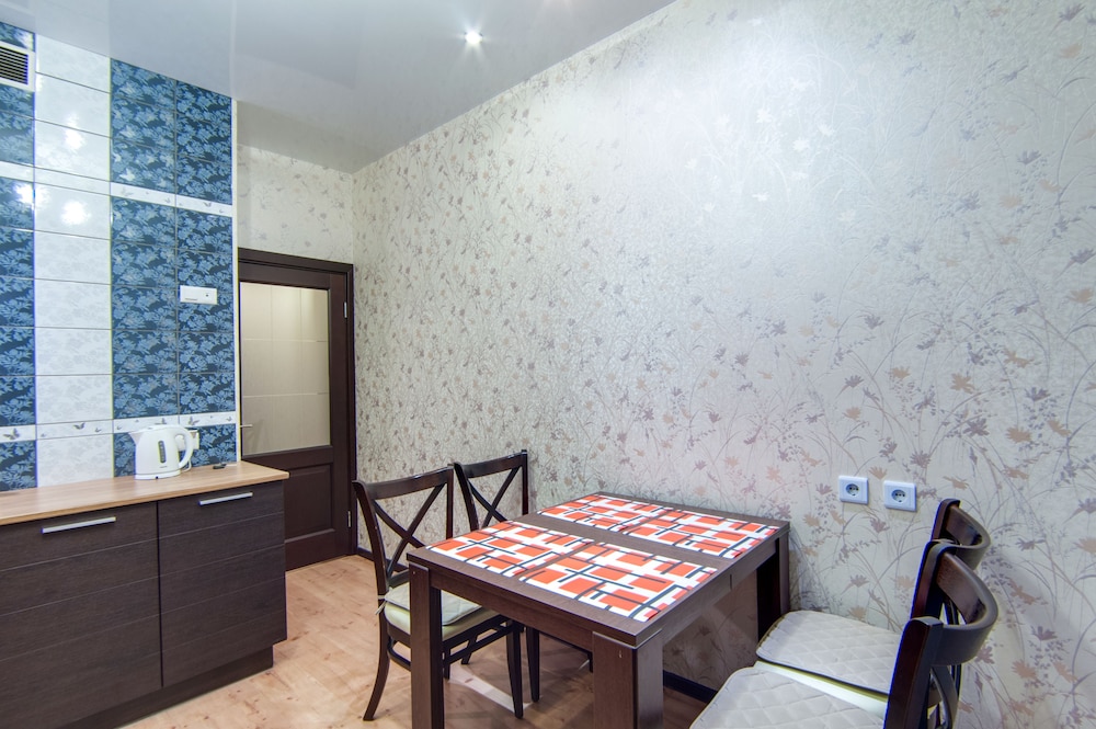 Aura Apartments