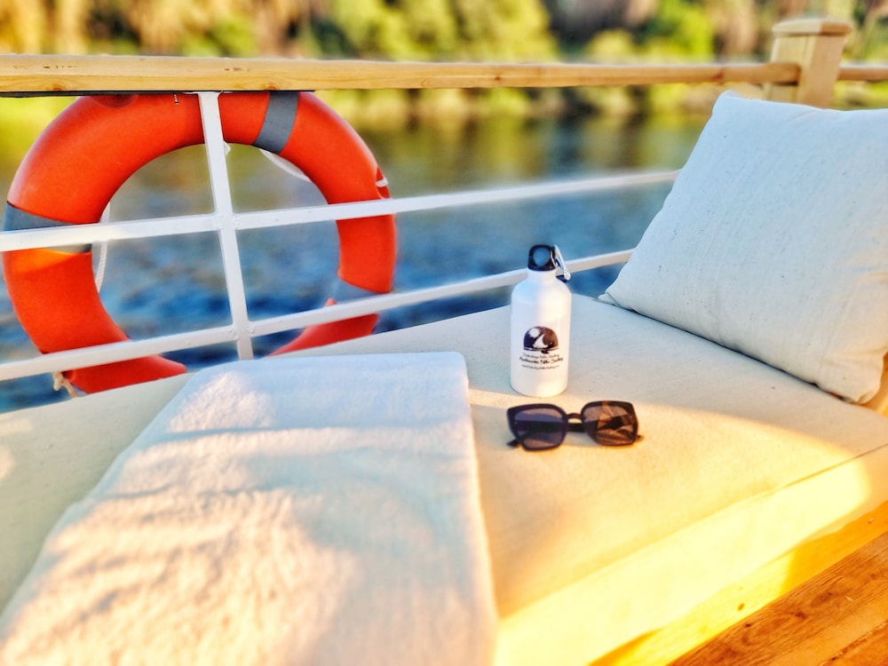 Dahabiya Nile sailing Luxor to Aswan
