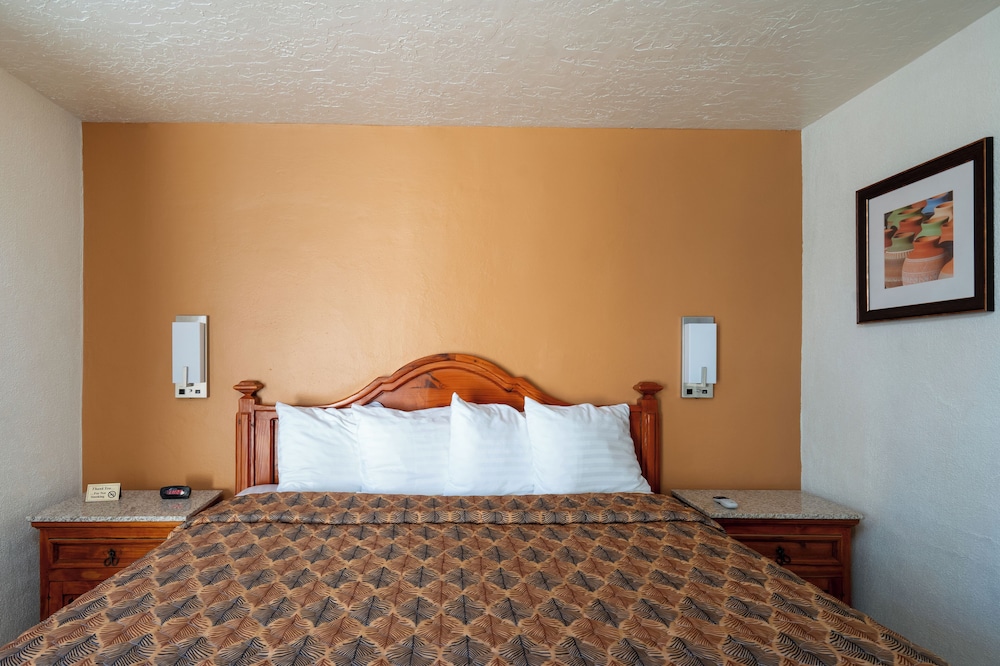 Santa Fe Vacations - King's Rest Court Inn - Property Image 62