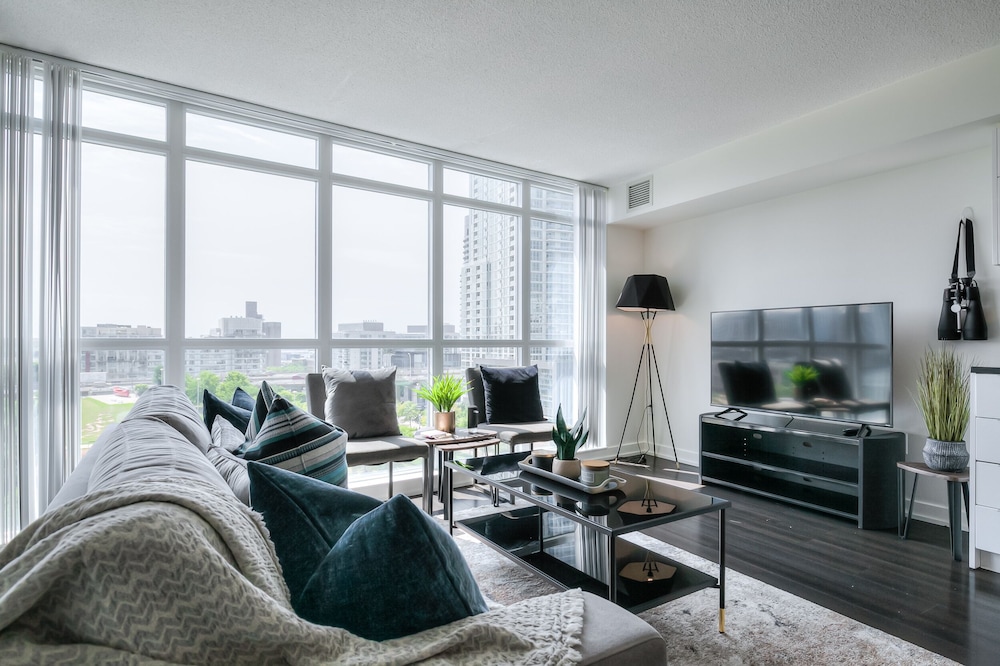 Waterfront Luxury Suites