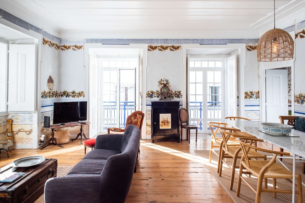 Central 3 Bedroom Apartment in Ericeira