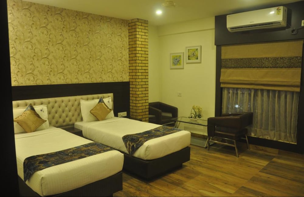 Hotel Ivory Inn