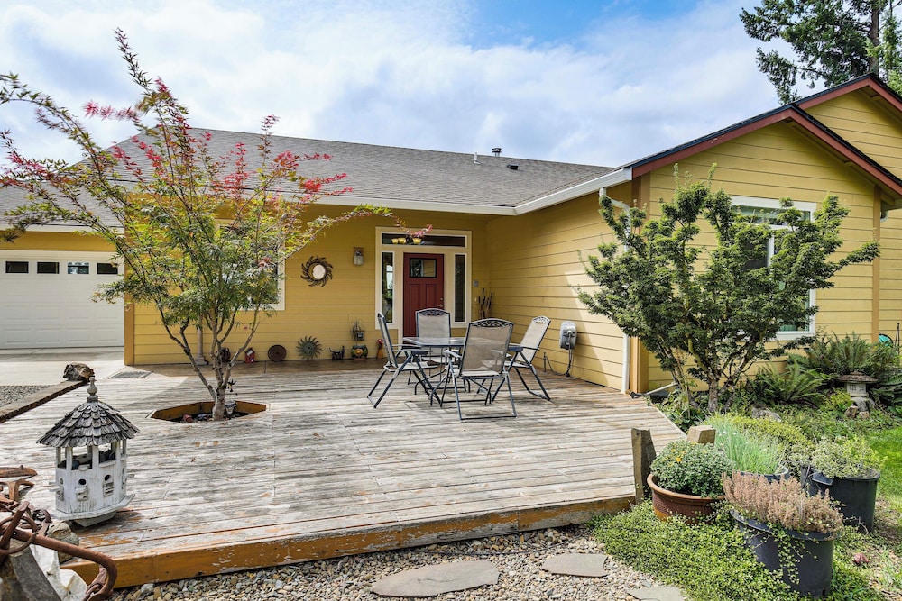 Springfield /eugene Countryside Home w/ Mtn Views!