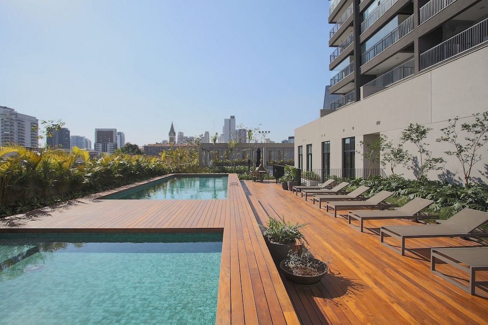 Expand Pinheiros